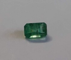 Smaragd - 0,6 ct, 6x4x3,3 mm (4174)