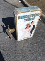 Ritka magyar esküvői világítós rendezvény terem reklámtábla