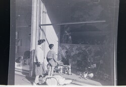 Régi fotónegatív kisfiú egy budapesti játékbolt kirakatánál 1950/60-as évek 3db