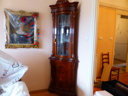 Olasz tömörfa sarokvitrin LEÁRAZVA