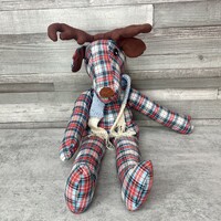 Kézműves kockás szarvas figura