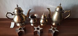 Ezüstözött tej, kávé kiöntő, cukor tartó, gyertya tartók 7 db