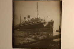 Régi üvegpozitív diakép, Olaszország óceánjáró a genovai kikötőben 1900as évek eleje