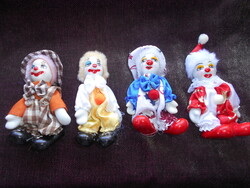 4 db bohóc (porcelán fej, pocelán kézfej,és lábfej) --az ár a 4 db-ra vonatkozik (4X 700)