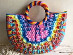 SZIVÁRVÁNYOS "POP FIDGET "SZILIKON TÁSKA!