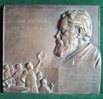 Róna József: bronz dombormű Mecwart András születésének 70. évfordulójára, 1904