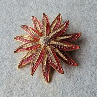 Stunning oversized gold tone molded pink crystal glass with 3 layers petal pendant and brooch