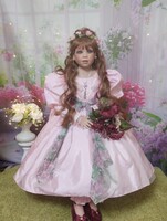 Valentina - porcelán művészbaba