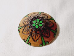 Bross kitűző 003 - fa 44mm vintage