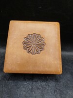 Bőr boritású fa tartó doboz, 12 x 12 cm-es. 3471b