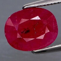 Eredeti termeszetes rubin 2,2ct Borza/ Tanzánia