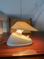 Bauhaus ikonikus kis bakelit lámpa