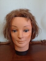 Próba baba fej, kalap, sapka bemutató, fodrász gyakorló modell