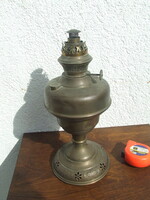 Petróleum lámpa