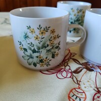 Igen ritka mintájú Alföldi porcelán bögre