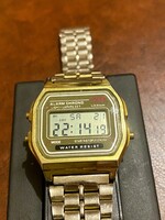 Retro WR karóra