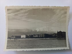 Régi fotó Budapest pesti oldal Parlament és Margit sziget között kb. 1950-es évek eleje