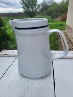 Alföldi porcelán_vizeskancsó_kék csíkos_kórházi, menza