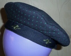 KIÁRUSÍTÁS: MINDEN 5 EZER FORINT !!! Női tengerész stílusú sapka, eredeti olasz