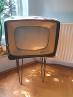 Kékes TV retro, modern alapokra helyezve