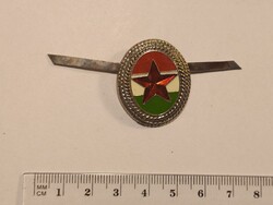 Szocialista néphadsereg sapkarózsa