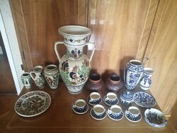 Korondi kerámiák (padlóváza, váza, kávéscsésze szett, tányér, tálka)