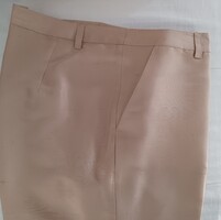 Enyhén trapéz szabású, elegáns, selyem, részben bélelt női nadrág