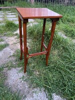 Felújított, thonet asztalka