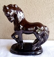 Mázas kerámia ló figura