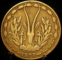 Nyugat Afrika (BCEAO) 10 frank, 1977 C05E3