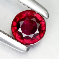 0.28ct 3.5mm Gyönyörű Rubin Ékkő, High-End minőség