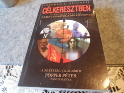 Célkeresztben   írta  S. J. Spignessi     Új állapot  !