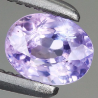 0.41ct 4.7x3.7mm Gyönyörű Lila Zafír Ékkő, High-End minőség