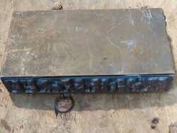 Tevan Margit (?) jellegű doboz