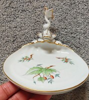 Herendi csipkebogyó mintás halas porcelán asztali dísz