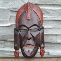 Afrikai fa faragott totem maszk,fej.22 x 12 cm.68 dkg.