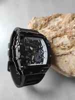 Uj Nos  Quartz karóra