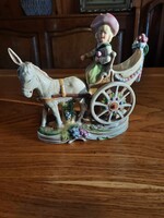 Német GDR hintós porcelán figura