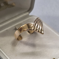 14 K arany női gyűrű 3,48g