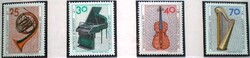 N782-5 / Németország 1973 Népjólét : hangszerek bélyegsor postatiszta
