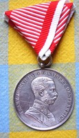 Háborús kitüntetés Ferenc József I.O  Vitézségi Nagyezüst Kiváló /Ag Fémjel/aUNC