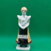 Káldor Aurél Hollóházi  Matyó  lány figura