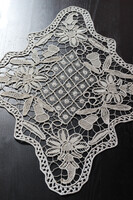Erdélyi Point Lace zsinórcsipke, nagy méretű különleges minta, asztalközép  /19./