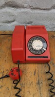 Piros retró telefon CB811