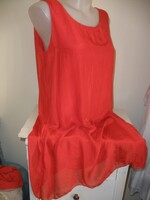 Vérpiros selyem tartalmú ruha