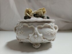ENS Volkstedt porcelán tripla sárga rózsás bonbonier - egy rózsan kisebb hiba