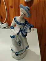 Capodimonte nápolyi porcelán hölgy figura
