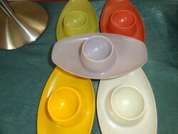 Vintage színes műanyag tojás kínálok 5db