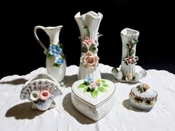 6 darabos porcelán és kerámia csomag: váza, kancsó, gyűrűtartó doboz, stb.