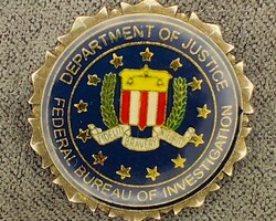 FBI kitűző-gyűjteményi darab